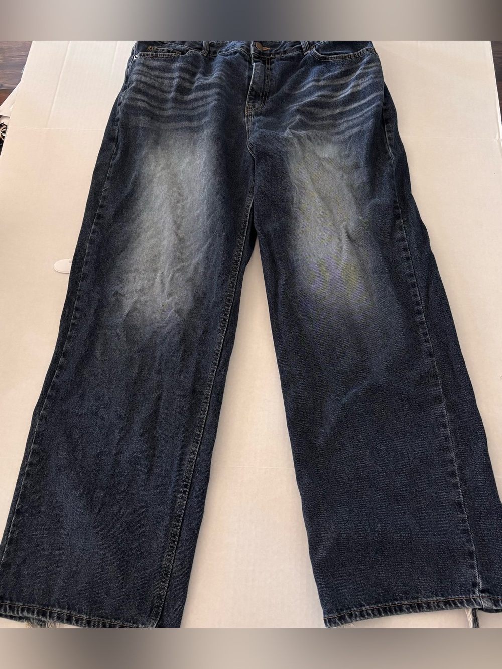 Relaxed Fit Men's Jeans in Dark Blue Wash